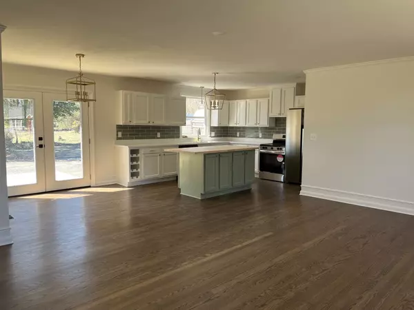 Nashville, TN 37211,623 Dunston Dr
