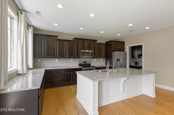 Knoxville, TN 37931,1715 Avashire Lane