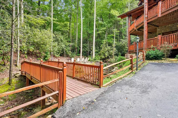 Gatlinburg, TN 37738,641 Pinnacle Vista Rd