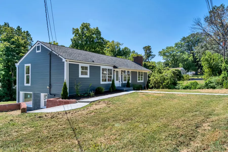 2939 Leatherwood Dr, Nashville, TN 37214