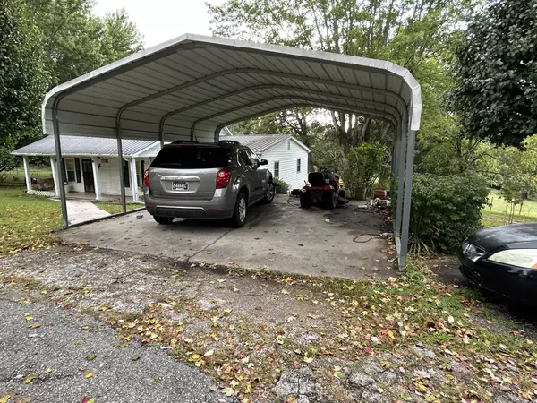 Sparta, TN 38583,1702 Johnson Chapel Rd