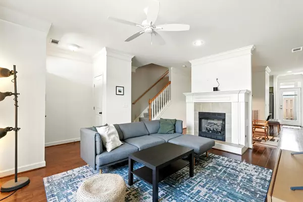 817 S Douglas Ave, Nashville, TN 37204