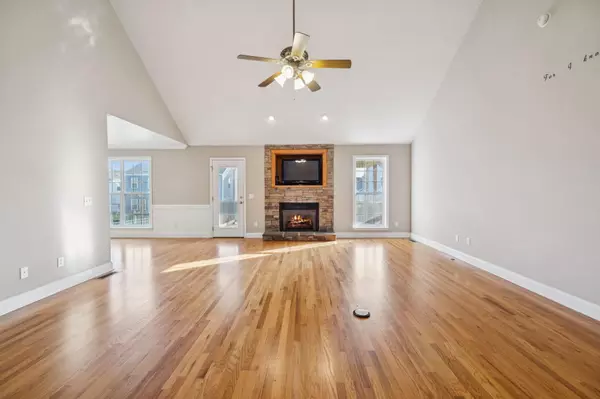 Ooltewah, TN 37363,8447 Lexie Lane
