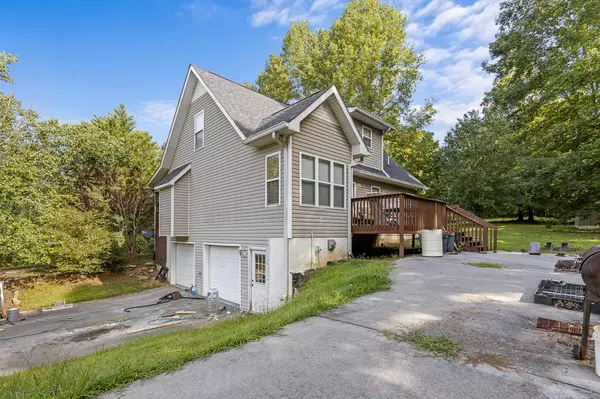 Charleston, TN 37310,1059 Baker Bridge Road #NE