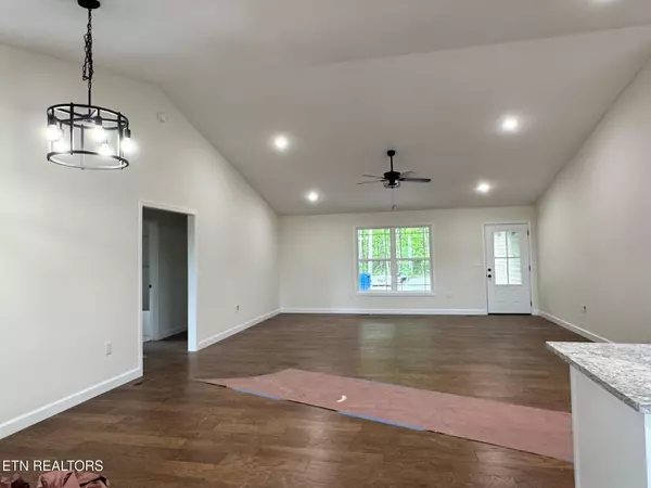 Clarkrange, TN 38553,174 Green Acres Drive