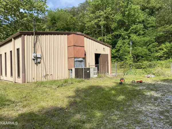 Rockwood, TN 37854,820 S Kingston Ave