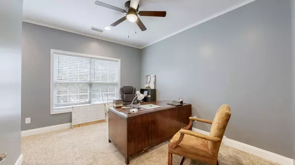 Murfreesboro, TN 37128,239E Veterans Pkwy