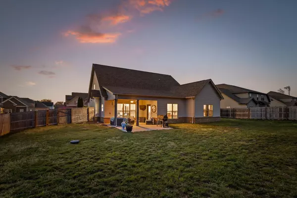 Ooltewah, TN 37363,7482 Blazing Star Court