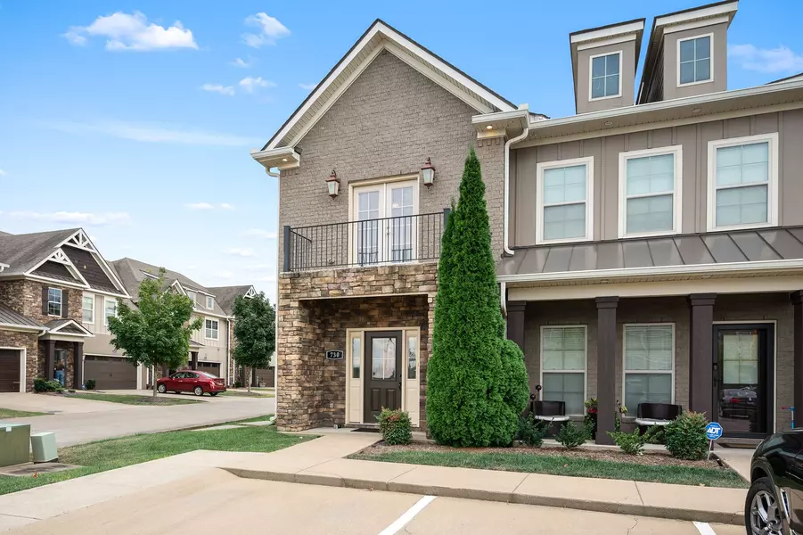 730 Black Colt Dr, Murfreesboro, TN 37130