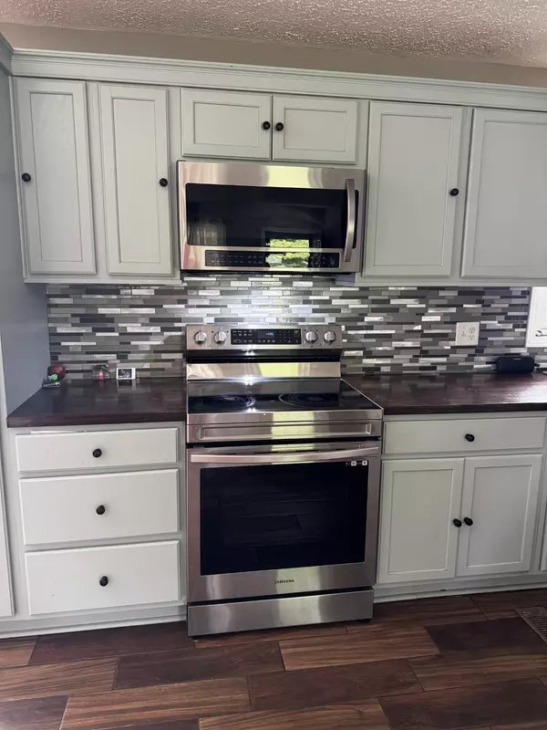 Mcminnville, TN 37110,502 Circle Hill Dr