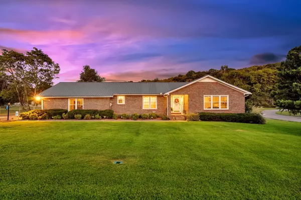 Lynchburg, TN 37352,605 Main St