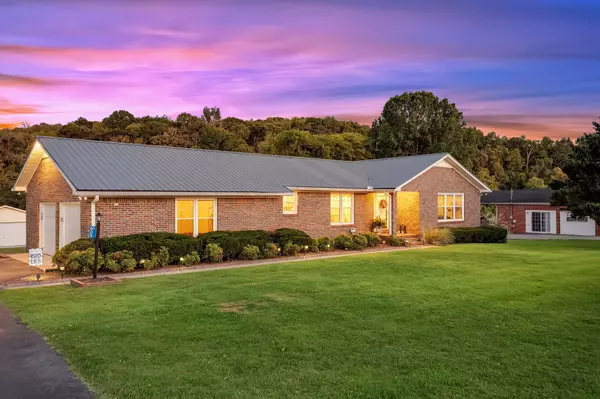 Lynchburg, TN 37352,605 Main St