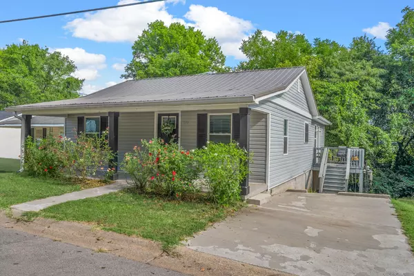 Clarksville, TN 37040,939 Shearor St