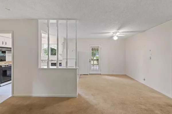 Cottontown, TN 37048,357 Raymond Hodges Rd