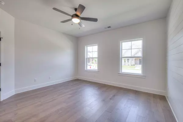 Franklin, TN 37064,9043 Headwaters Drive #138