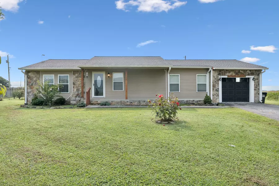 714 Alvin York Hwy, Pikeville, TN 37367