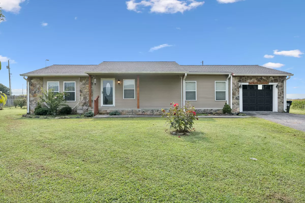 Pikeville, TN 37367,714 Alvin York Hwy