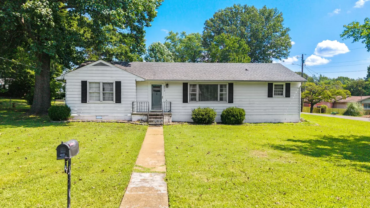 Chattanooga, TN 37421,6613 Riggins Drive
