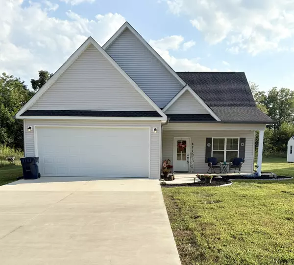 Smithville, TN 37166,627 E Main St