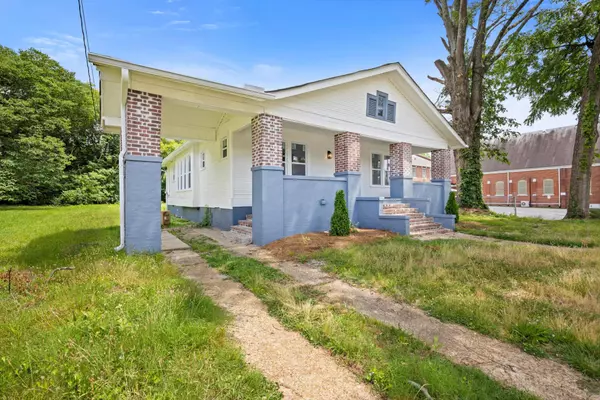 Chattanooga, TN 37406,2806 N Chamberlain Avenue