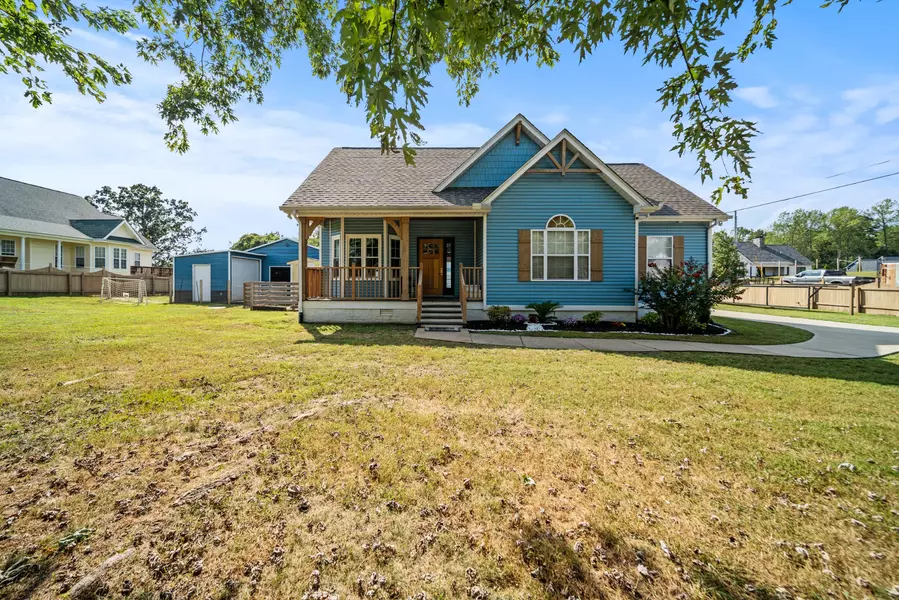 832 Blakemore Rd, Dickson, TN 37055