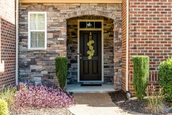 Brentwood, TN 37027,9810 Glenmore Ln