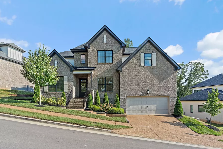 705 Summit Oaks Ct, Nashville, TN 37221