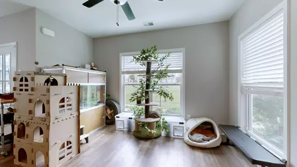 Gallatin, TN 37066,272 Holywell Drive