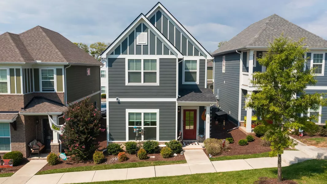 272 Holywell Drive, Gallatin, TN 37066