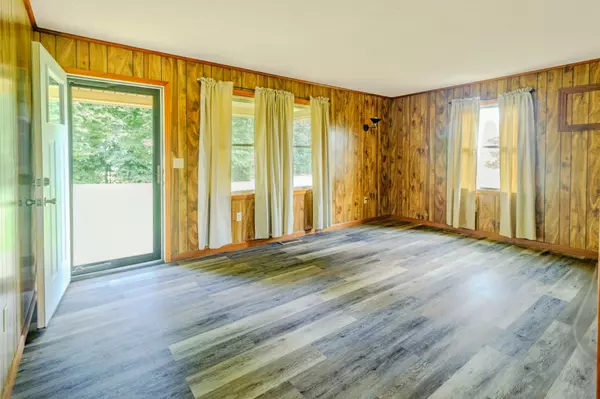 Cumberland City, TN 37050,3923 Buckeye Rd