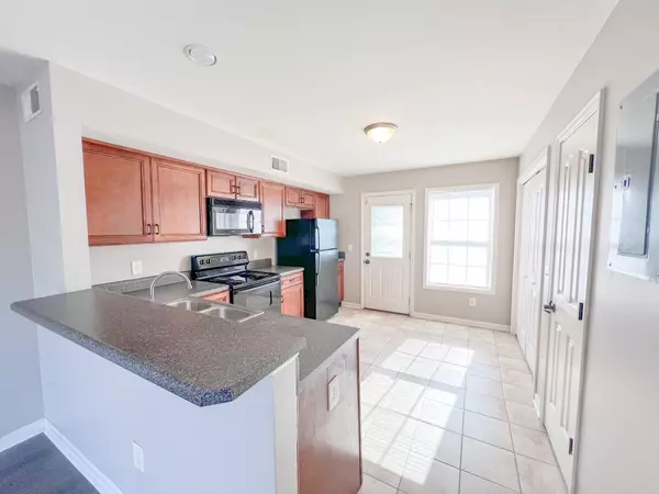 Clarksville, TN 37042,1217 Ash Ridge Dr #C