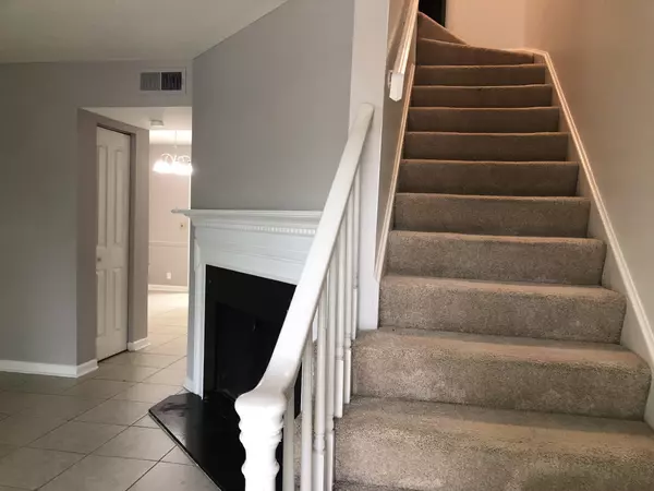 Nashville, TN 37215,3000 Hillsboro Pike ##32