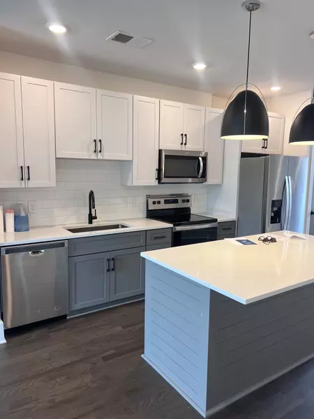 1507 Porter Rd #203, Nashville, TN 37206