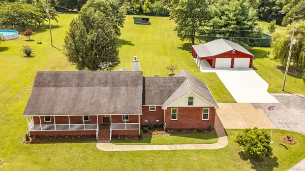 Castalian Springs, TN 37031,117 E Robertson Rd