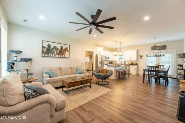 Knoxville, TN 37918,5404 NE Weston Rd