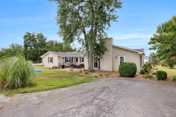 Lewisburg, TN 37091,1666 Fayetteville Hwy