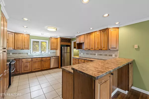 Knoxville, TN 37934,10719 Farragut Hills Blvd