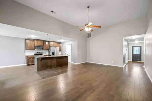 Clarksville, TN 37042,729 Tidwell Dr