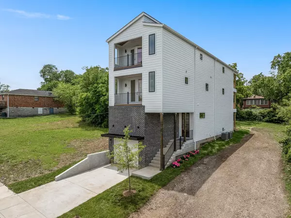 Nashville, TN 37209,917B 33rd Ave #N