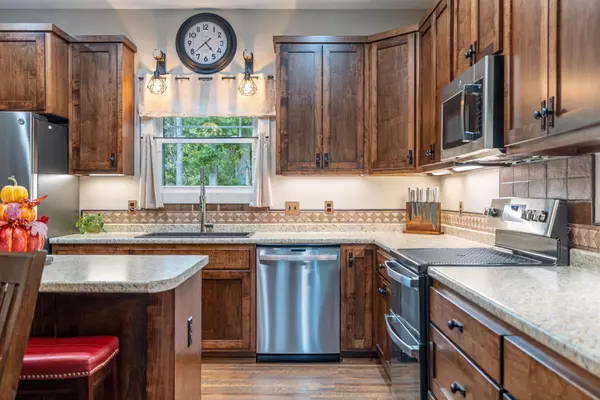 Charlotte, TN 37036,943 Big Springs Rd