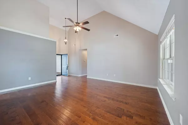 Murfreesboro, TN 37128,1313 Round Rock Dr