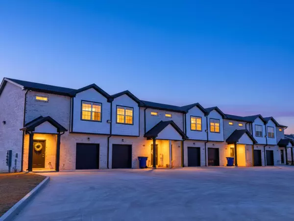 1174 Meadowhill Ln #C, Clarksville, TN 37043