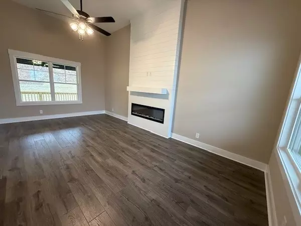 Clarksville, TN 37040,277 Cardinal Creek