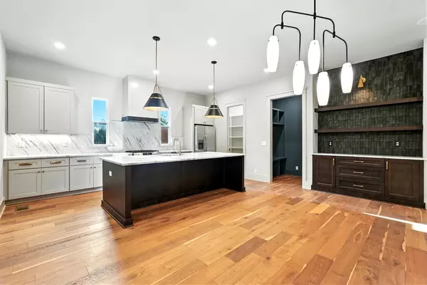Nashville, TN 37211,561 Watsonwood Dr