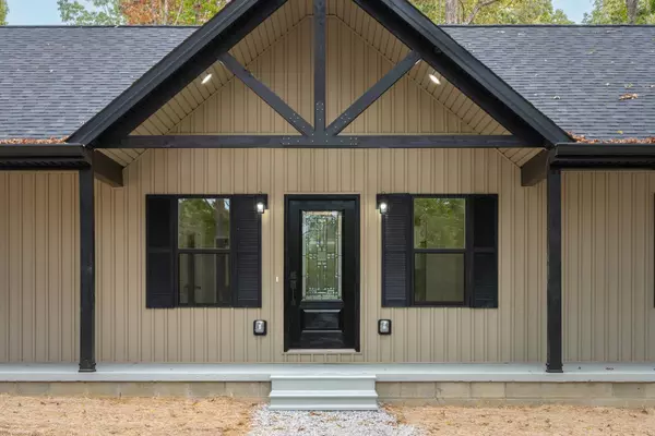 Cumberland City, TN 37050,316 Jim Lyle Road