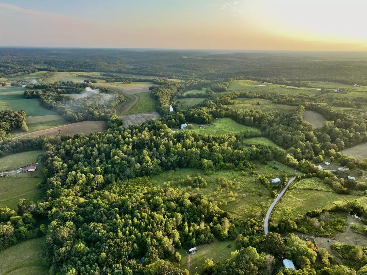 Southside, TN 37171,1658 Weems Rd