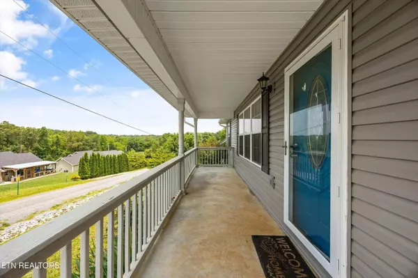 Maryville, TN 37803,825 Sues Way