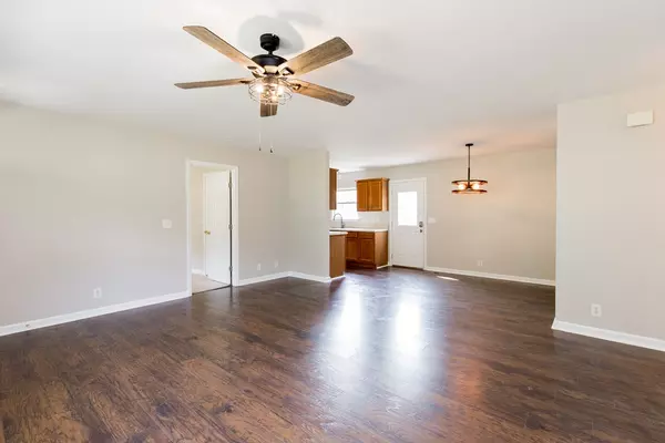 Columbia, TN 38401,6708 Leipers Creek Rd