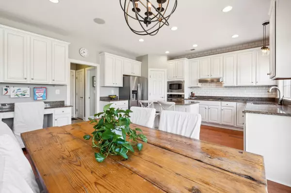 107 Jasmine Ct, Gallatin, TN 37066