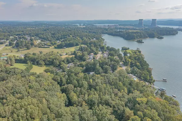 Soddy Daisy, TN 37379,9824 Waterside Way